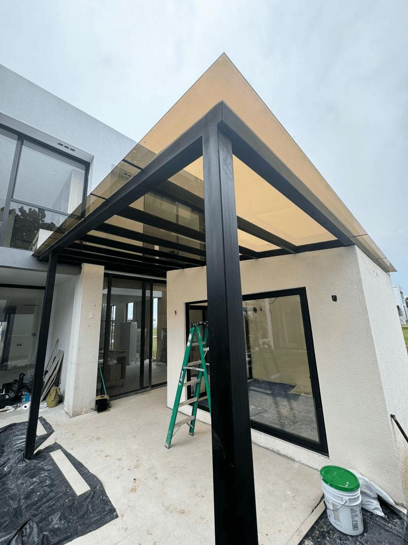 Pérgolas y Estructuras
